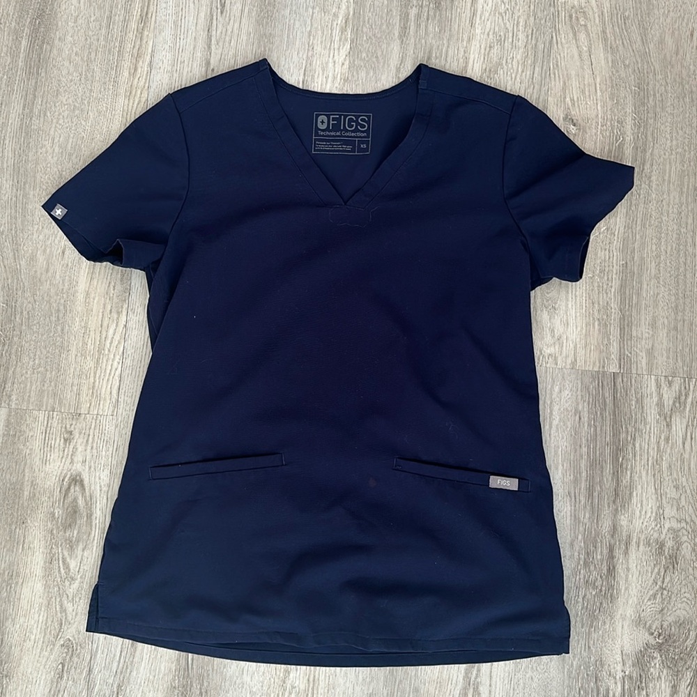 FIGS Navy blue scrub top